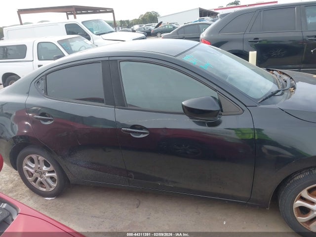 3MYDLBYVXHY151208 Toyota YARIS IA