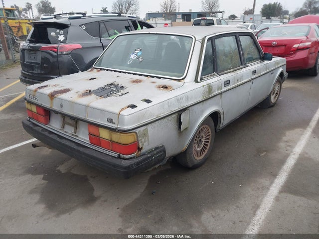 1984 VOLVO 244 YV1AX8844E1039921 Photo 3