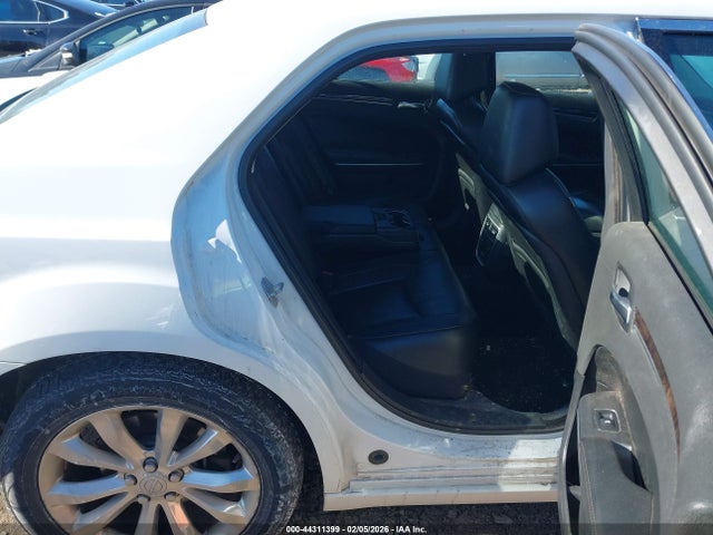 Продаж на аукціоні авто 2019 Chrysler 300 Limited Awd, vin: 2C3CCAKG6KH591037, номер лоту: 44311399