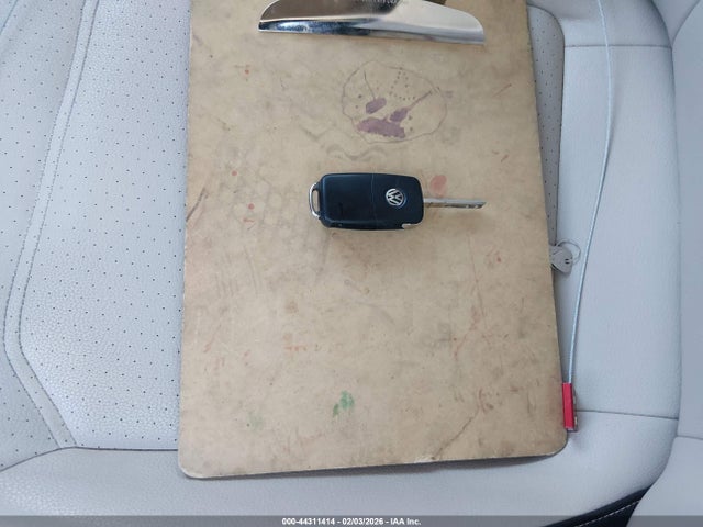 2015 VOLKSWAGEN PASSAT 1VWBT7A39FC016817 Photo 10