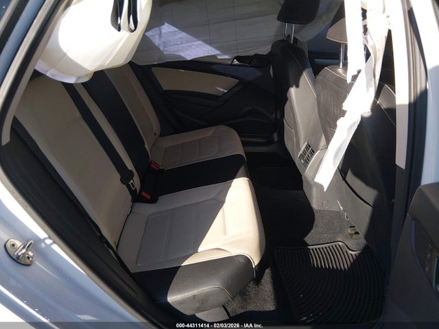 2015 VOLKSWAGEN PASSAT 1VWBT7A39FC016817 Photo 7