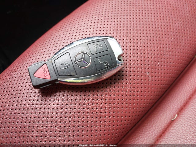Продаж на аукціоні авто 2015 Mercedes-benz C 400 4matic, vin: 55SWF6GB4FU035202, номер лоту: 44311415