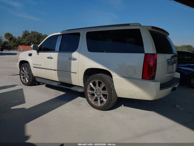 2007 CADILLAC ESCALADE ESV 1GYFK66817R407555 Photo 2
