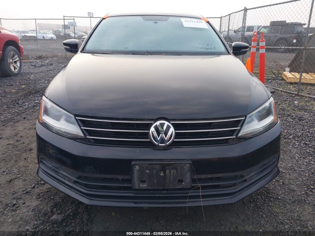 44311448 :رقم المزاد ، 3VWDB7AJ8HM396664 vin ، 2017 Volkswagen Jetta 1.4t Se مزاد بيع