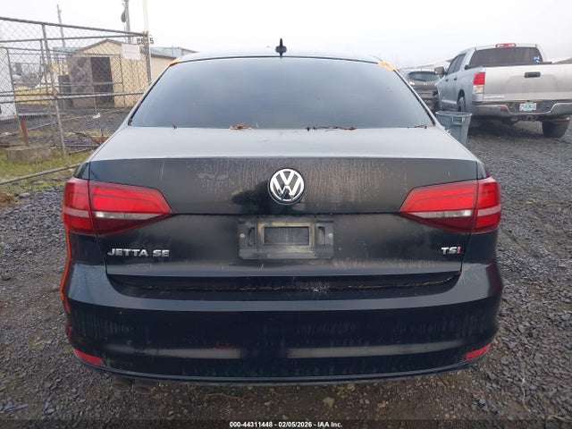 44311448 :رقم المزاد ، 3VWDB7AJ8HM396664 vin ، 2017 Volkswagen Jetta 1.4t Se مزاد بيع