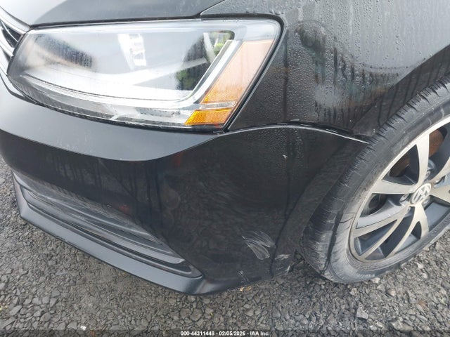 44311448 :رقم المزاد ، 3VWDB7AJ8HM396664 vin ، 2017 Volkswagen Jetta 1.4t Se مزاد بيع