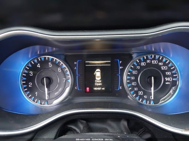 2016 CHRYSLER 200 1C3CCCAB7GN168449 Photo 6