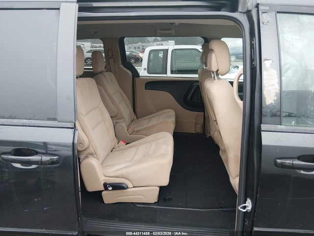 2C4RDGCG9GR267358 Dodge Grand Caravan Sxt