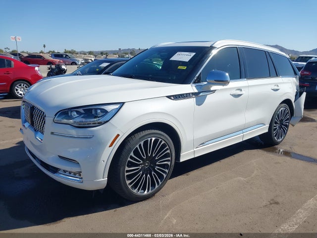 5LM5J9XC3LGL05570 Lincoln Aviator Black Label