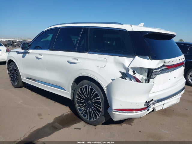 5LM5J9XC3LGL05570 Lincoln Aviator Black Label