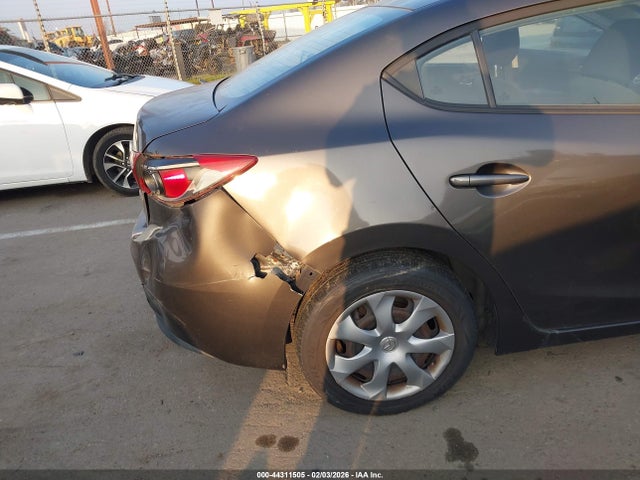 JM1BM1T70E1184322 Mazda Mazda3 I Sv
