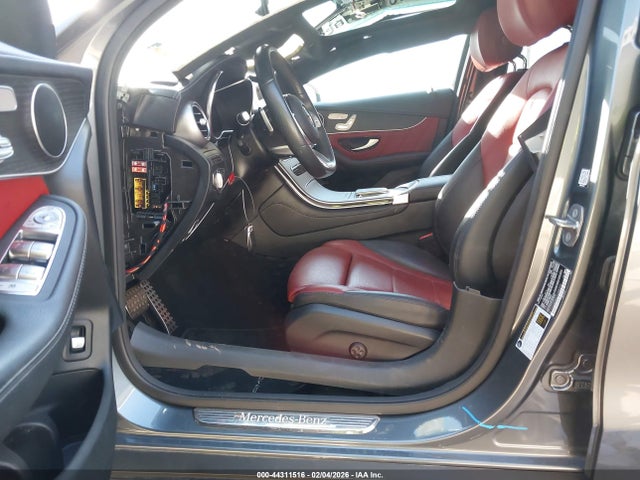 W1N0J8EB2LF795777 Mercedes-Benz Glc 300 Coupe 4matic