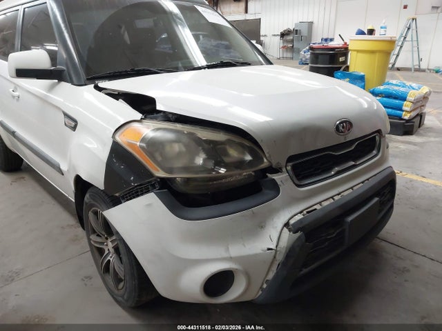 44311518 :رقم المزاد ، KNDJT2A51C7447465 vin ، 2012 Kia Soul مزاد بيع