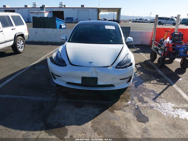 2021 Tesla Model 3 Standard Range Plus Rear-wheel Drive მანქანა იყიდება აუქციონზე, vin: 5YJ3E1EA3MF921996, აუქციონის ნომერი: 44311520