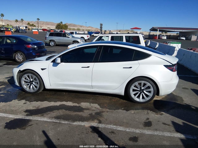 2021 Tesla Model 3 Standard Range Plus Rear-wheel Drive მანქანა იყიდება აუქციონზე, vin: 5YJ3E1EA3MF921996, აუქციონის ნომერი: 44311520