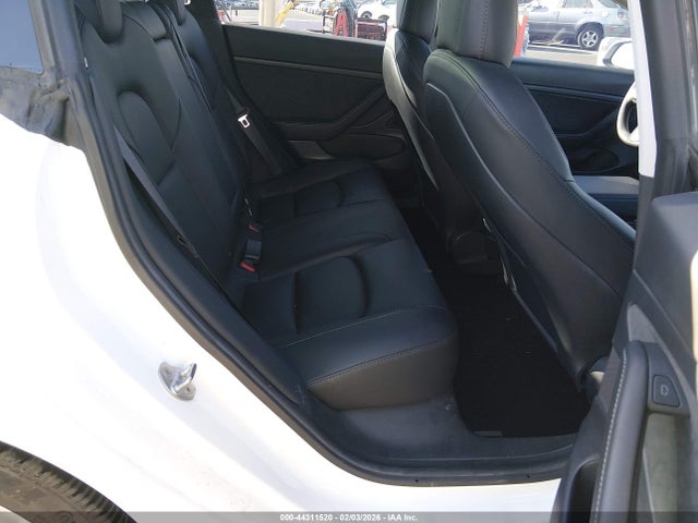 2021 Tesla Model 3 Standard Range Plus Rear-wheel Drive მანქანა იყიდება აუქციონზე, vin: 5YJ3E1EA3MF921996, აუქციონის ნომერი: 44311520