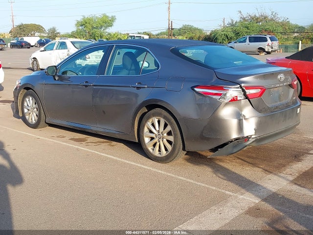4T1B11HK6JU031342 Toyota CAMRY LE
