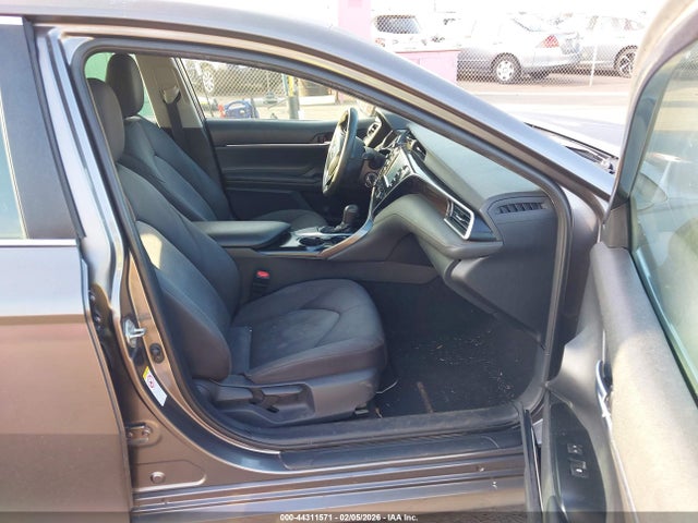 4T1B11HK6JU031342 Toyota CAMRY LE