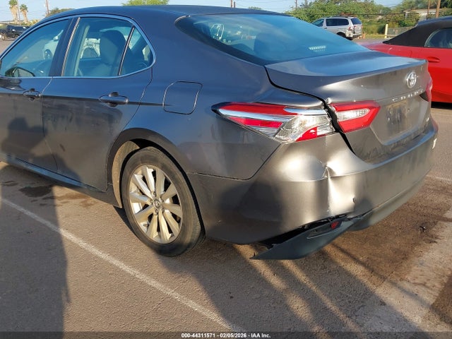 4T1B11HK6JU031342 Toyota CAMRY LE