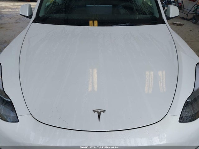 2024 TESLA MODEL Y 7SAYGDEE7RF160579 Photo 9