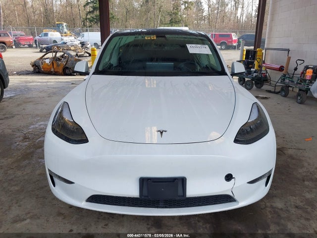 7SAYGDEE7RF160579 Tesla Model Y Long Range Dual Motor All-wheel Drive