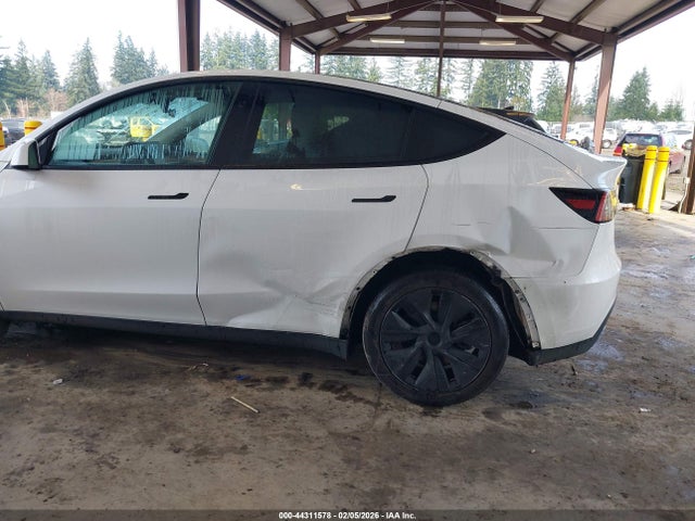 2024 TESLA MODEL Y 7SAYGDEE7RF160579 Photo 5