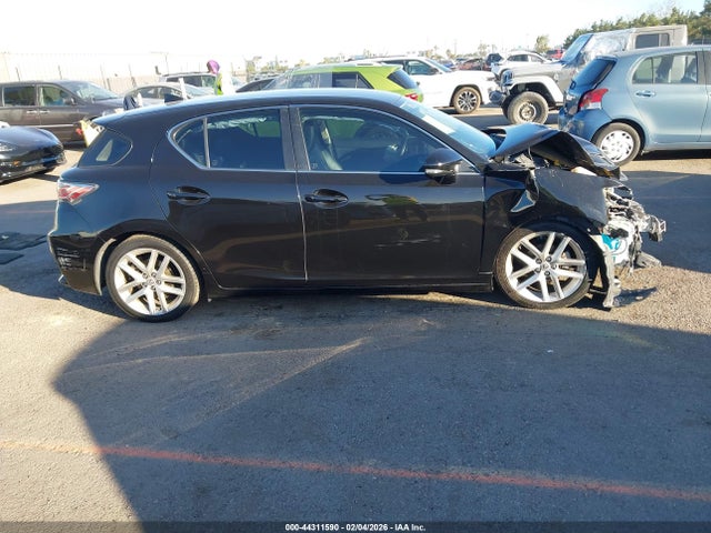 JTHKD5BH7G2256601 Lexus CT 200H