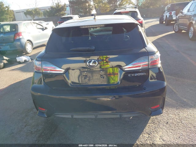 JTHKD5BH7G2256601 Lexus CT 200H