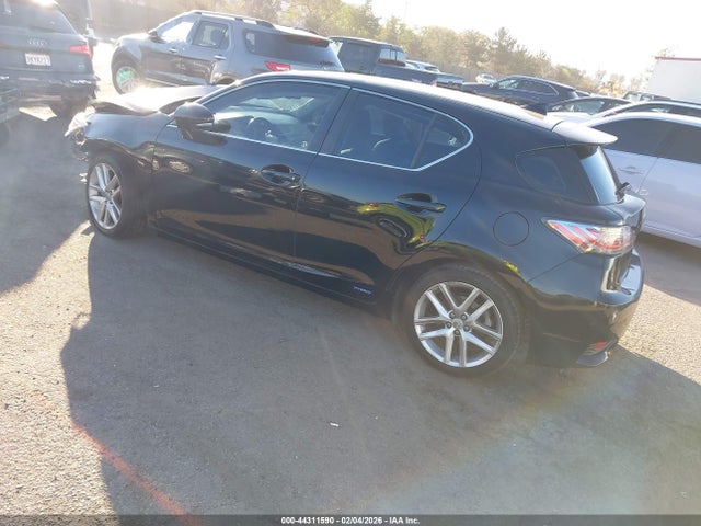 2016 LEXUS CT 200H JTHKD5BH7G2256601 Photo 2