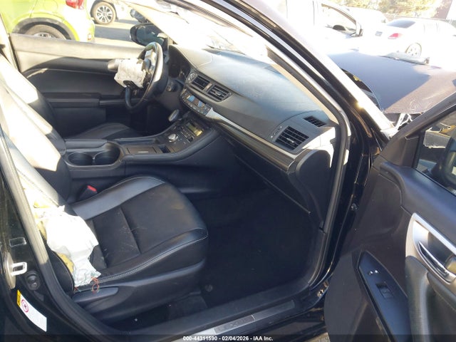 2016 LEXUS CT 200H JTHKD5BH7G2256601 Photo 4