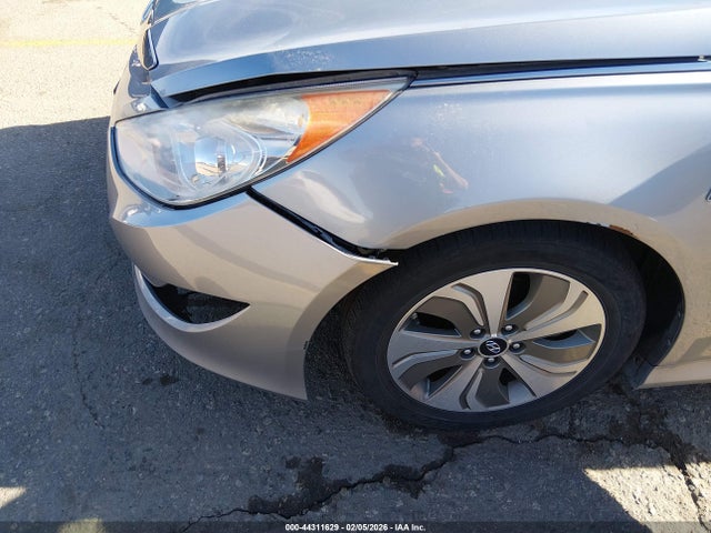 Hyundai Sonata Hybrid Limited 2015 KMHEC4A42FA119267 Image 6