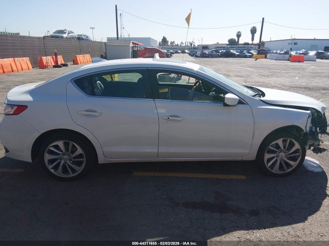44311655 :رقم المزاد ، 19UDE2F74JA002351 vin ، 2018 Acura Ilx Premium Package/technology Plus Package مزاد بيع
