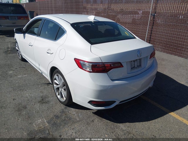 44311655 :رقم المزاد ، 19UDE2F74JA002351 vin ، 2018 Acura Ilx Premium Package/technology Plus Package مزاد بيع