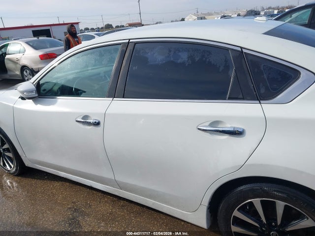 1N4AL3AP5JC248713 Nissan Altima 2.5 Sl