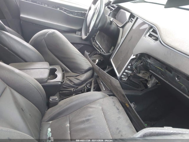 2017 TESLA MODEL X 5YJXCBE43HF052782 Photo 4