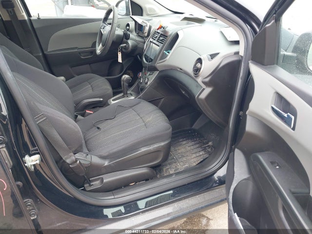 1G1JC6SH8E4238964 Chevrolet Sonic Lt Auto