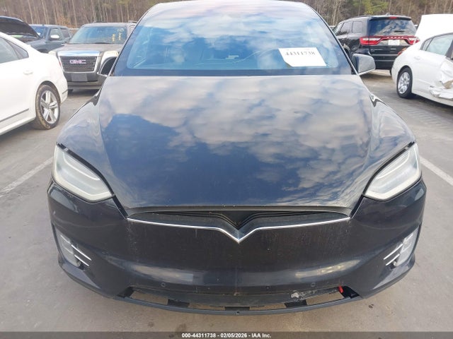 44311738 :رقم المزاد ، 5YJXCBE46GFS00518 vin ، 2016 Tesla Model X مزاد بيع