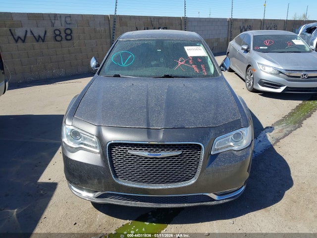 2C3CCAEGXKH631373 Chrysler 300 Limited