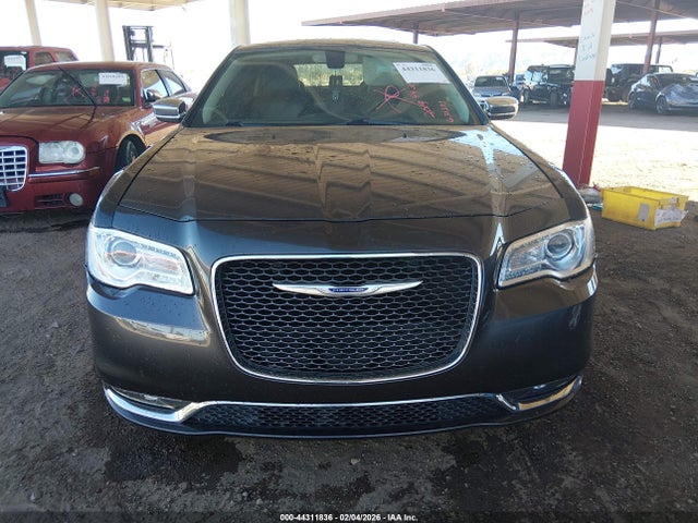 2C3CCAEGXKH631373 Chrysler 300 Limited
