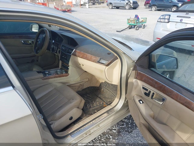 2010 MERCEDES-BENZ E 550 WDDHF9AB4AA089398 Photo 4