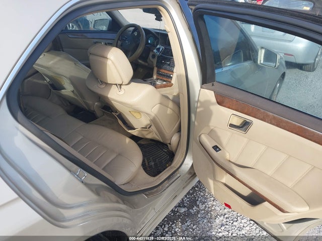2010 MERCEDES-BENZ E 550 WDDHF9AB4AA089398 Photo 7
