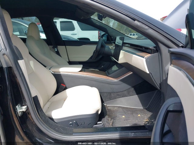 Продажа на аукционе авто 2022 Tesla Model S Dual Motor All-wheel Drive, vin: 5YJSA1E55NF473367, номер лота: 44311851