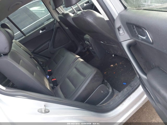 WVGAV7AX4GW534986 Volkswagen Tiguan R-line/s/se/sel