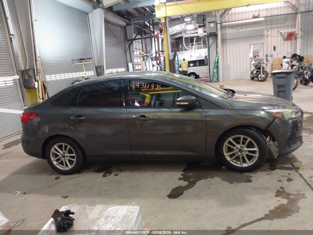 Ford FOCUS SE 2015 1FADP3F22FL237920 Image 13
