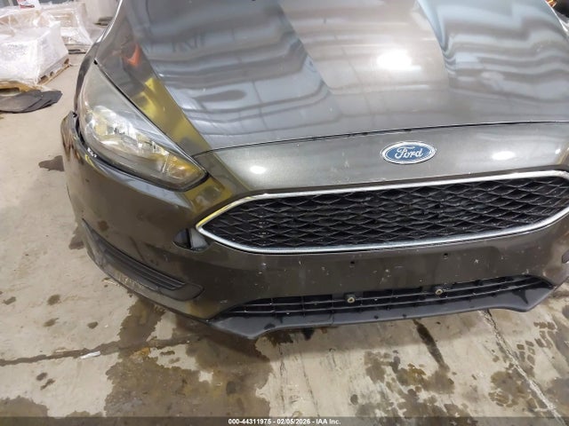 Ford FOCUS SE 2015 1FADP3F22FL237920 Image 19
