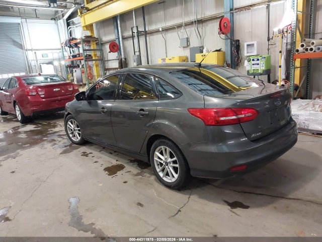 Ford FOCUS SE 2015 1FADP3F22FL237920 Image 3