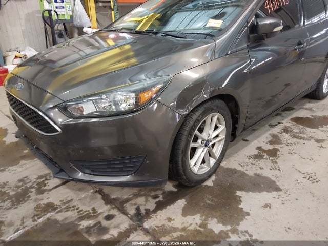 Ford FOCUS SE 2015 1FADP3F22FL237920 Image 6