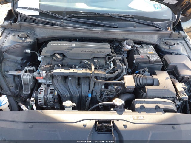 5NPLS4AG5NH071537 Hyundai ELANTRA SEL