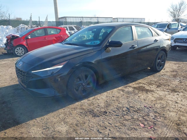 5NPLS4AG5NH071537 Hyundai ELANTRA SEL