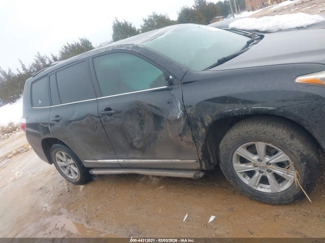 Продажа на аукционе авто 2013 Toyota Highlander, vin: 5TDZA3EH2DS037350, номер лота: 44312021